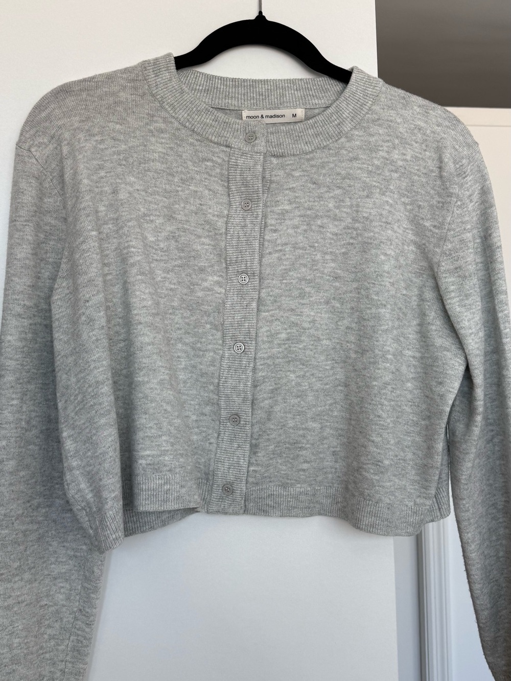 moon & madison Light Gray Cropped Button-Up Cardigan